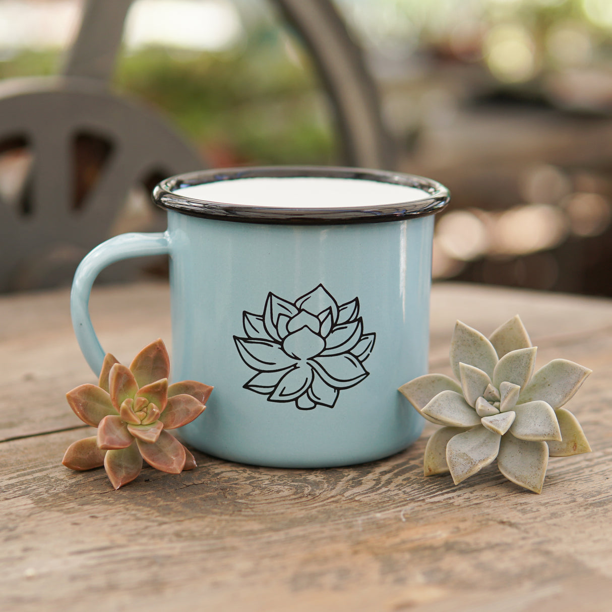 Pasiora enamel mug with succulent motif